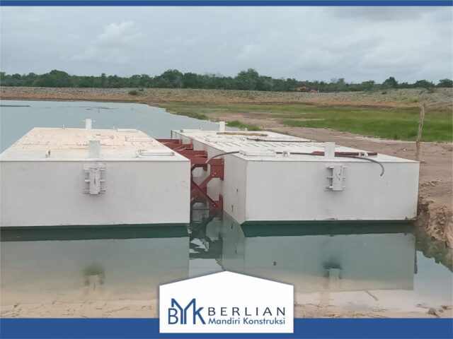 bmk-ponton-excavator-7x10